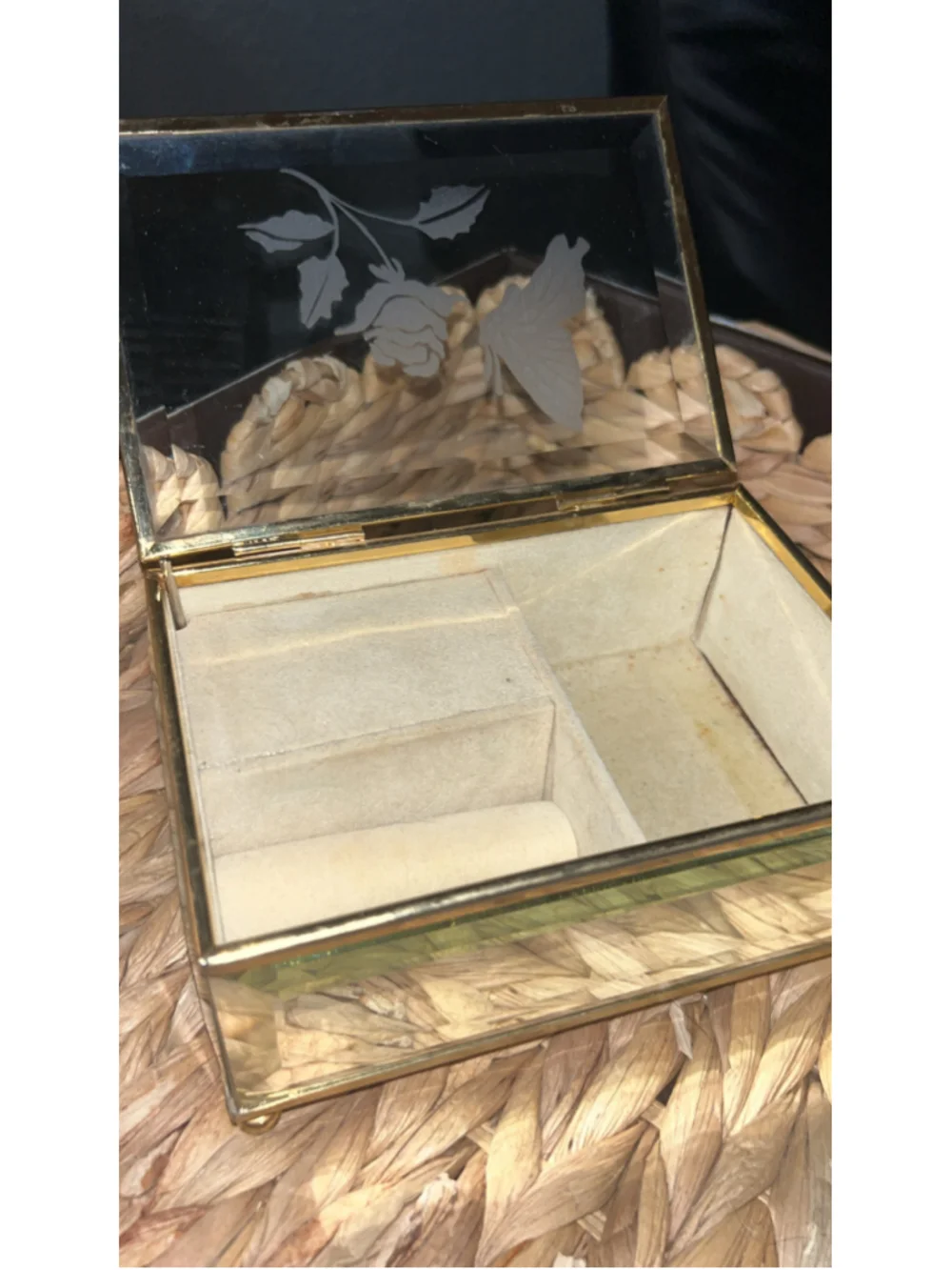 Vintage edge glass, musical jewelry box